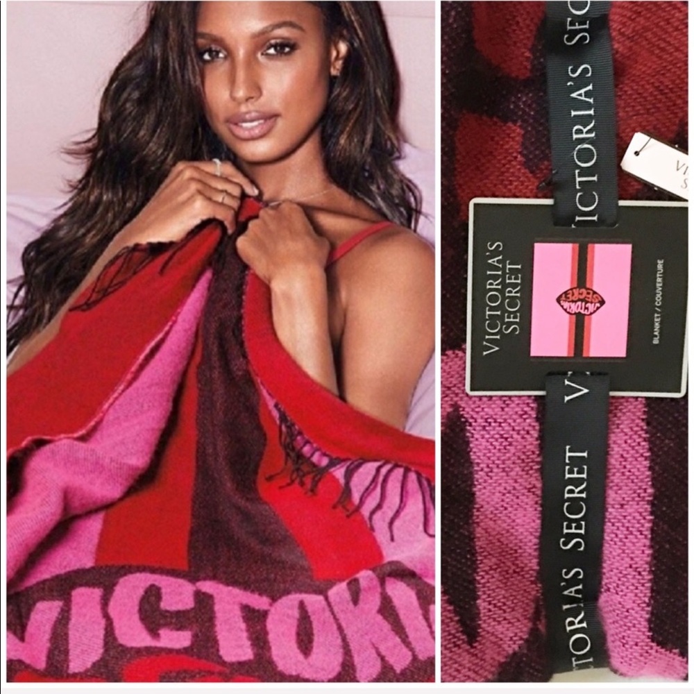 Victoria’s Secret  LIMITED Edition red pink black throw BLANKET New gift ready